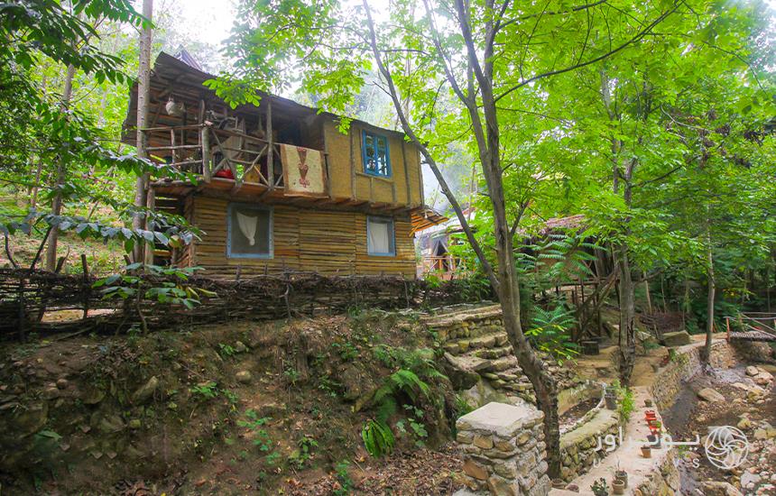 forest huts in Komeh eco-lodge